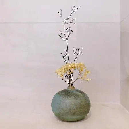 High-end In Pariss 8th Arrondissement