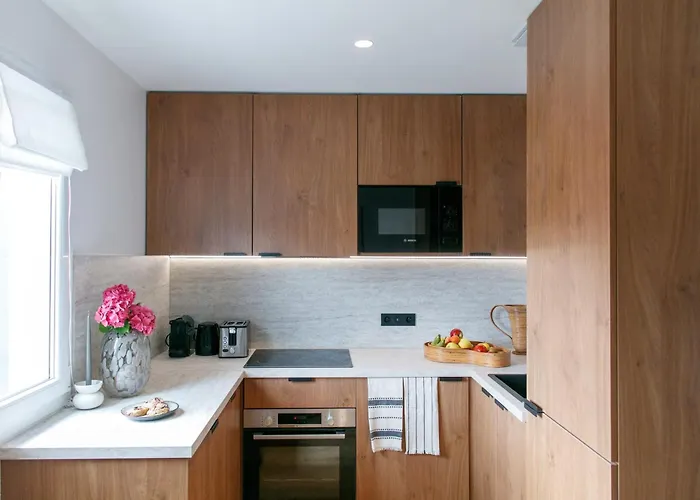 High-end In Pariss 8th Arrondissement Paris