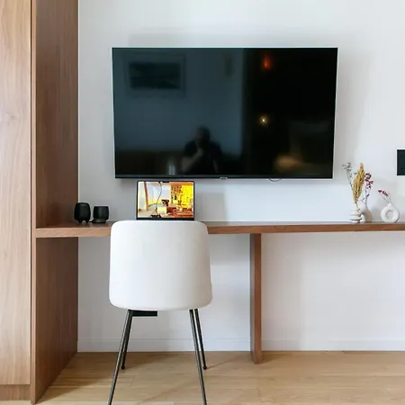 High-end In Pariss 8th Arrondissement * פריז