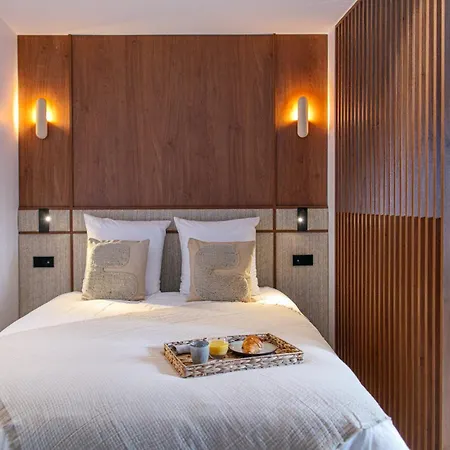 High-end In Pariss 8th Arrondissement Apartament Paryż